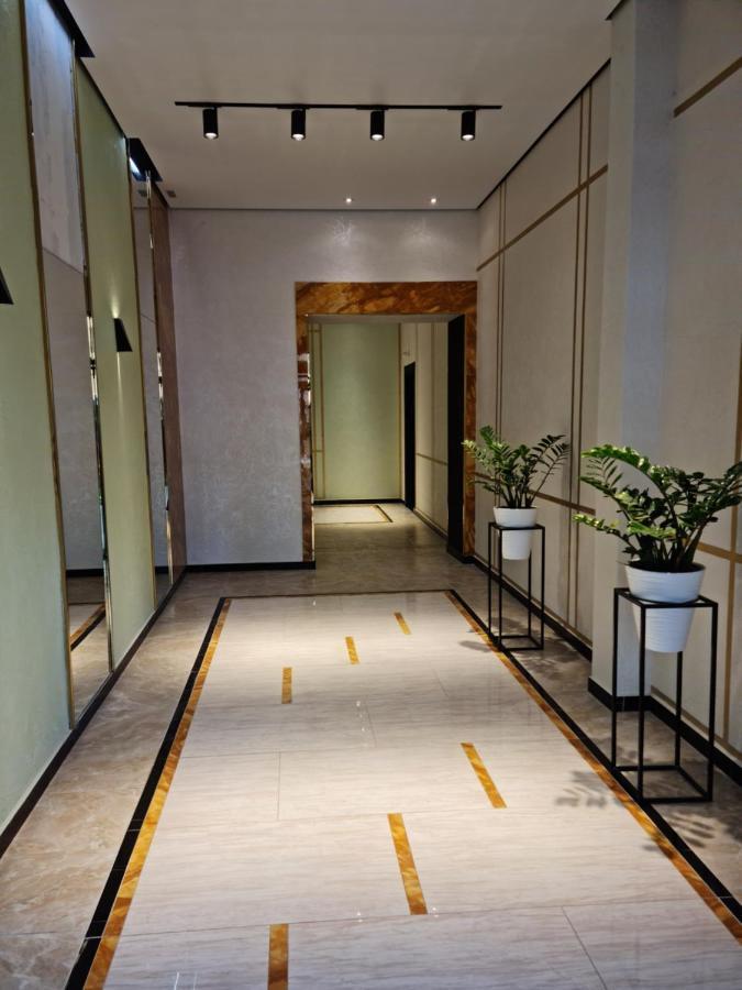 Апартаменты В Центре, В Новом Доме Almatî Exterior foto