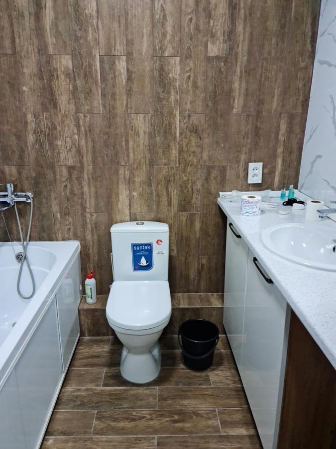 Апартаменты В Центре, В Новом Доме Almatî Exterior foto